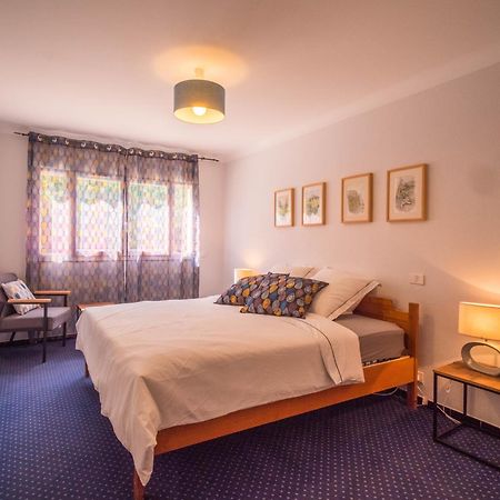 Camping Hotel Les Rives Du Loup Tourrettes-sur-Loup Bagian luar foto