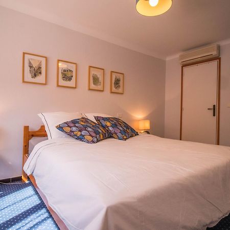 Camping Hotel Les Rives Du Loup Tourrettes-sur-Loup Bagian luar foto