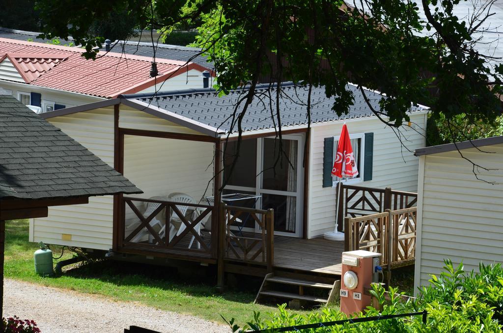 Camping Hotel Les Rives Du Loup Tourrettes-sur-Loup Ruang foto