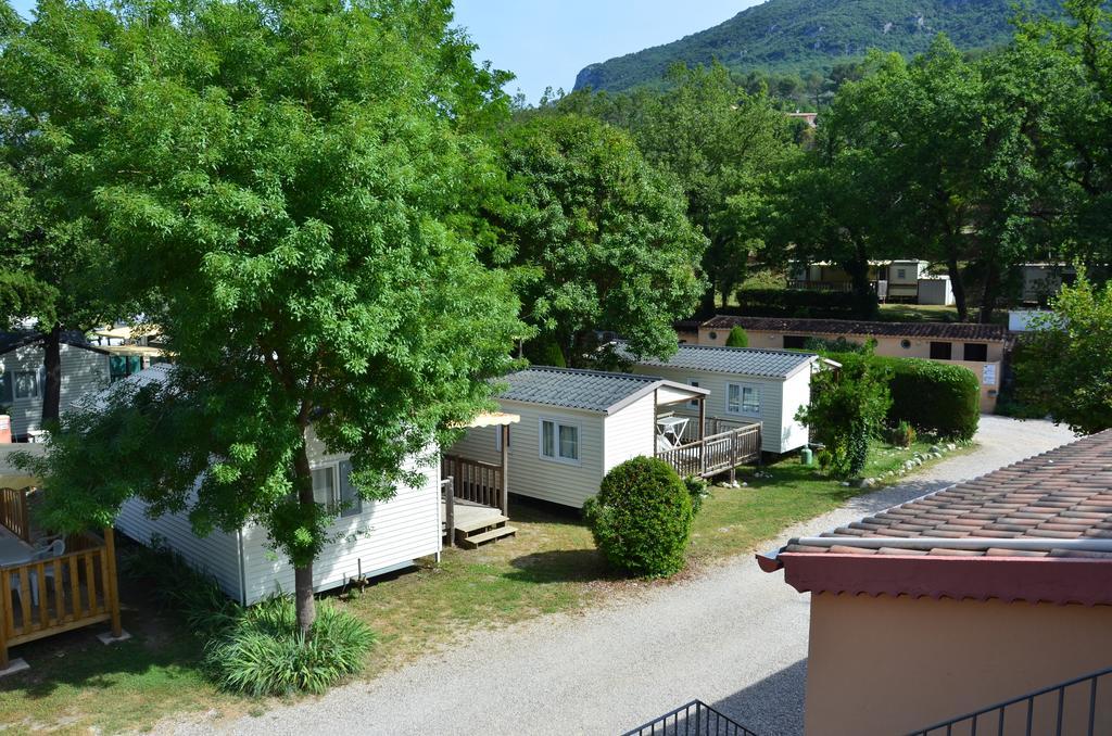 Camping Hotel Les Rives Du Loup Tourrettes-sur-Loup Bagian luar foto