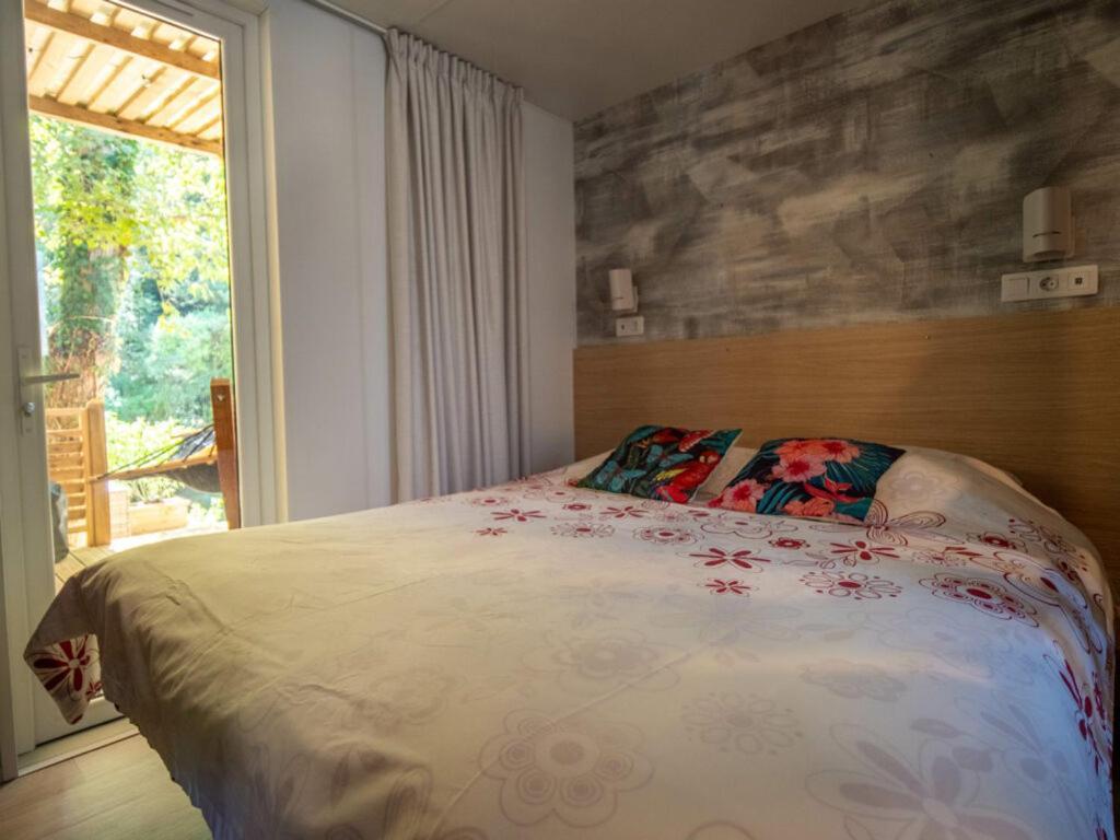 Camping Hotel Les Rives Du Loup Tourrettes-sur-Loup Bagian luar foto
