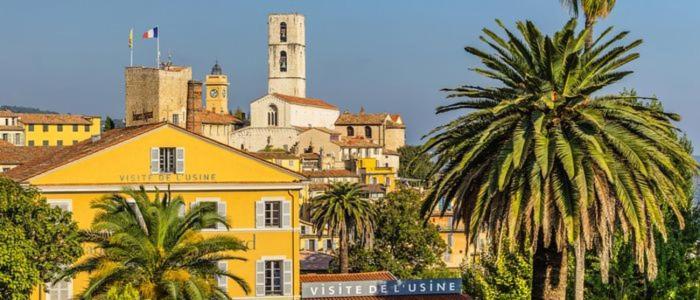 Camping Hotel Les Rives Du Loup Tourrettes-sur-Loup Bagian luar foto