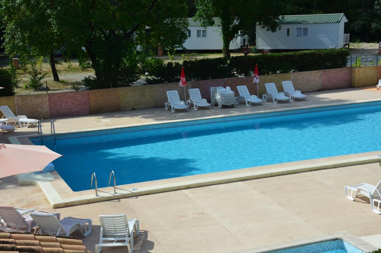 Camping Hotel Les Rives Du Loup Tourrettes-sur-Loup Bagian luar foto